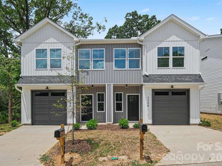 206/208 Todd Lane, Charlotte, NC 28208.  MLS# CAR4407364, YatesRealty ID 43269. 