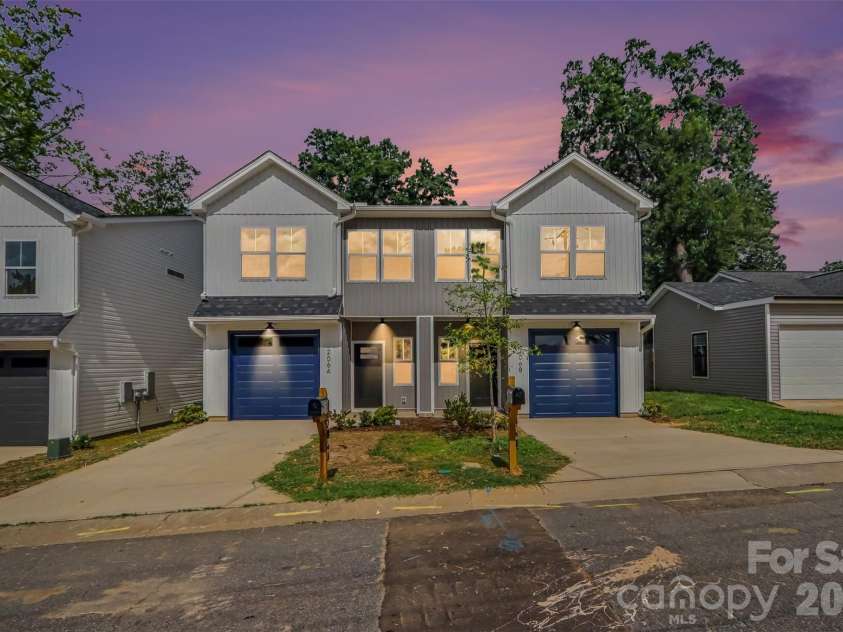 206/208 Todd Lane, Charlotte, NC 28208.  MLS# CAR4407364, YatesRealty ID 43269. 