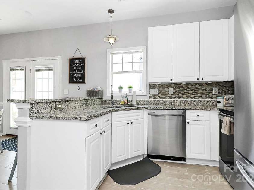 19613 Feriba Place, Cornelius, NC 28031.  MLS# CAR4237482, YatesRealty ID 4327. 