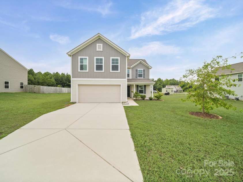 303 Amberly Circle, Pageland, SC 29728.  MLS# CAR4294415, YatesRealty ID 4327. 