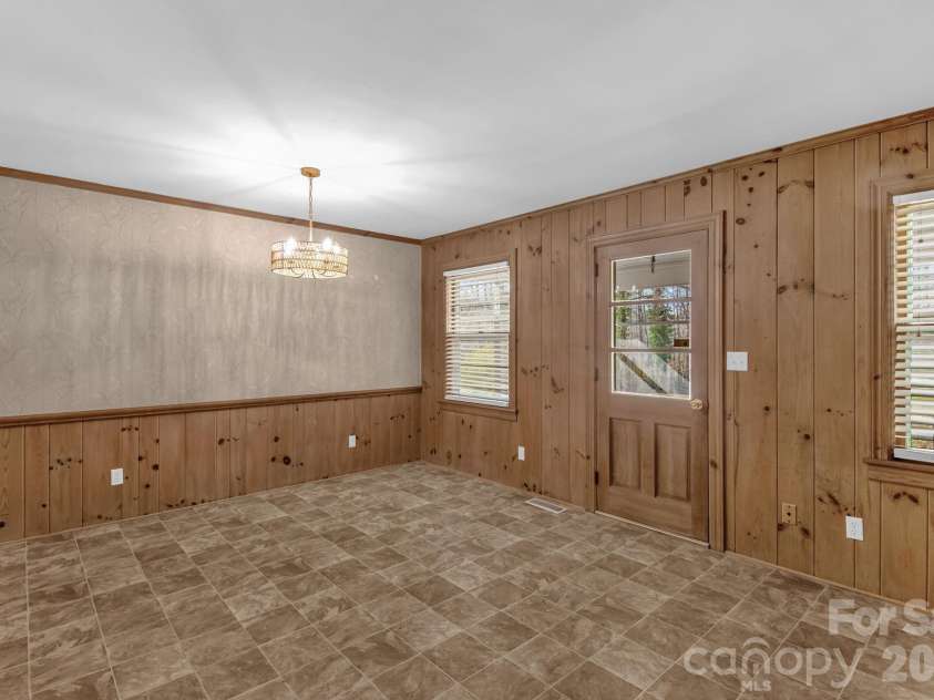 875 Bonanza Drive, Salisbury, NC 28144.  MLS# CAR4357835, YatesRealty ID 4327. 