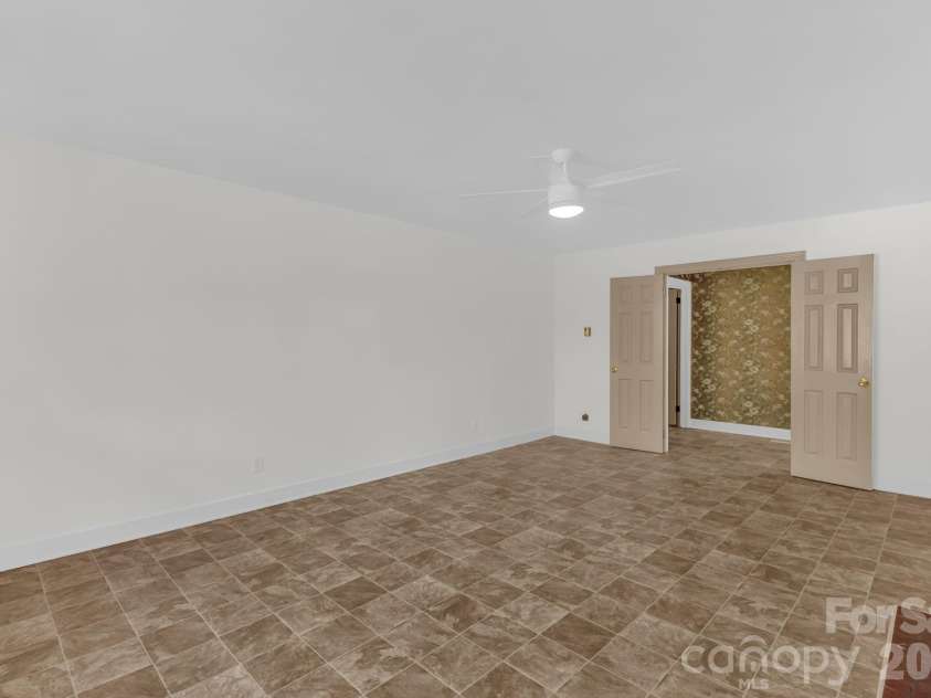 875 Bonanza Drive, Salisbury, NC 28144.  MLS# CAR4357835, YatesRealty ID 4327. 