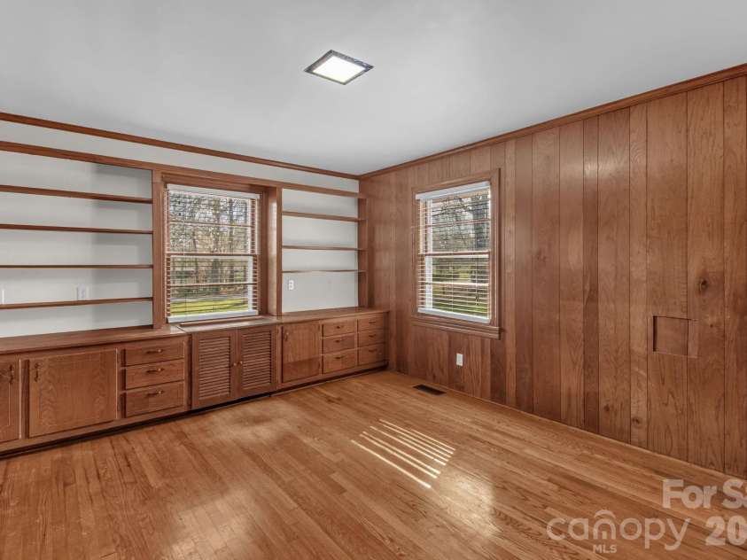 875 Bonanza Drive, Salisbury, NC 28144.  MLS# CAR4357835, YatesRealty ID 4327. 