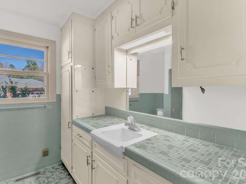 875 Bonanza Drive, Salisbury, NC 28144.  MLS# CAR4357835, YatesRealty ID 4327. 