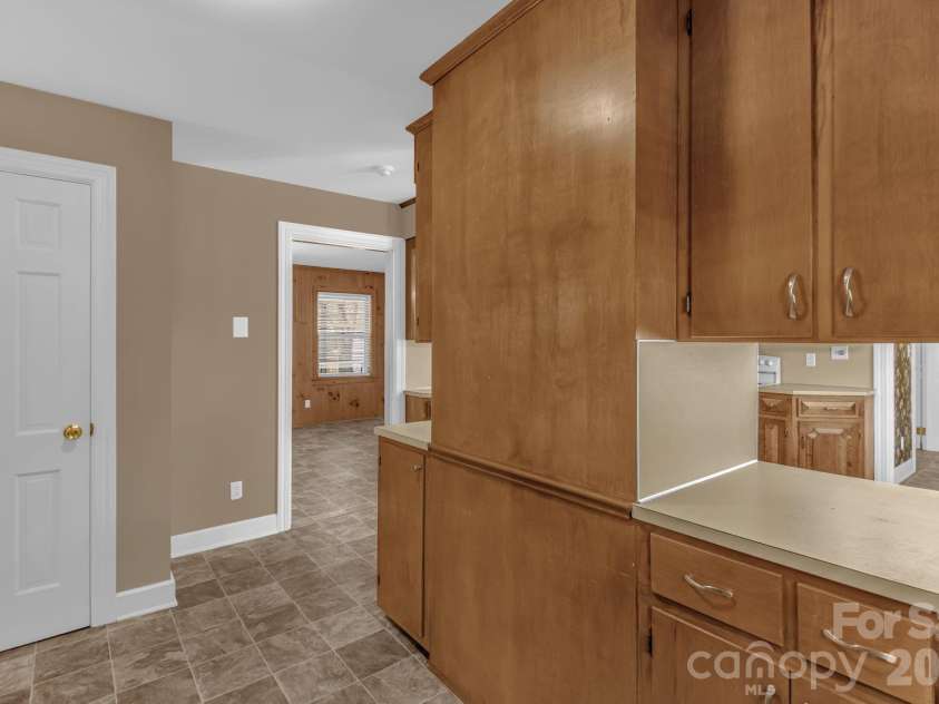 875 Bonanza Drive, Salisbury, NC 28144.  MLS# CAR4357835, YatesRealty ID 4327. 
