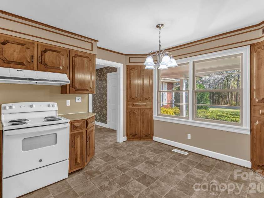 875 Bonanza Drive, Salisbury, NC 28144.  MLS# CAR4357835, YatesRealty ID 4327. 