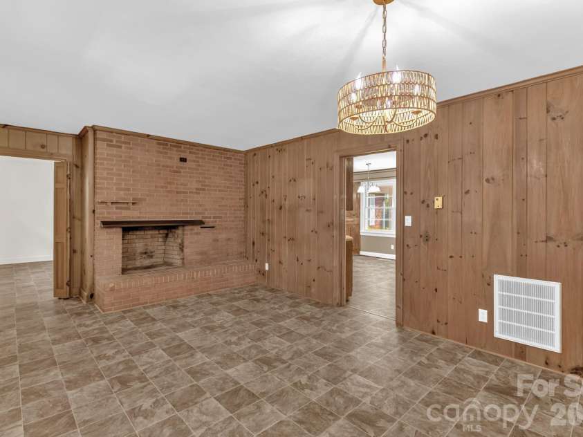 875 Bonanza Drive, Salisbury, NC 28144.  MLS# CAR4357835, YatesRealty ID 4327. 