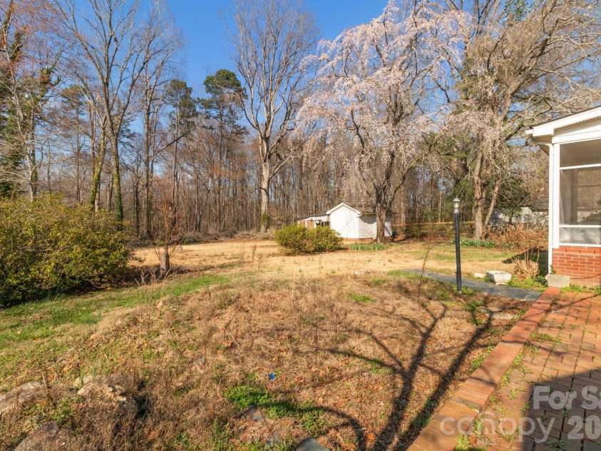875 Bonanza Drive, Salisbury, NC 28144.  MLS# CAR4357835, YatesRealty ID 4327. 