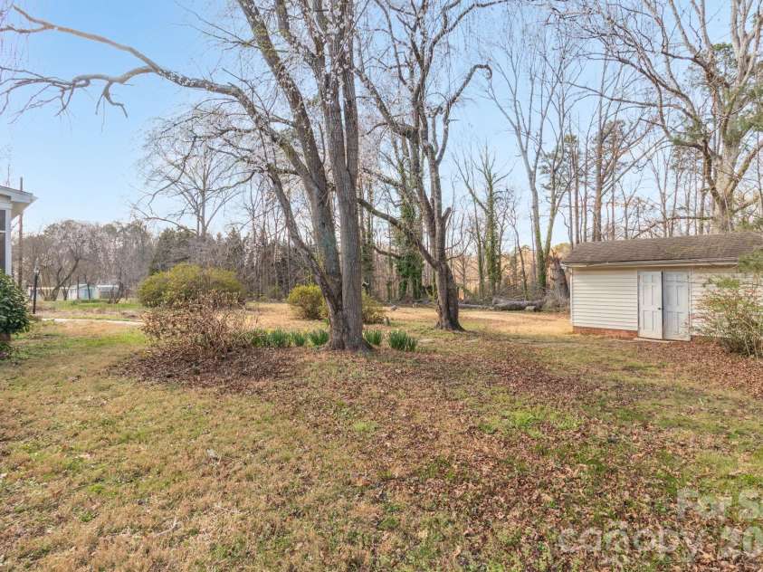 875 Bonanza Drive, Salisbury, NC 28144.  MLS# CAR4357835, YatesRealty ID 4327. 