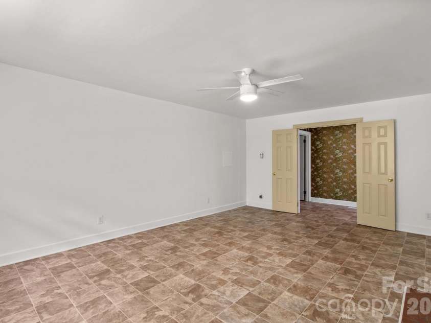 875 Bonanza Drive, Salisbury, NC 28144.  MLS# CAR4409969, YatesRealty ID 4327. 
