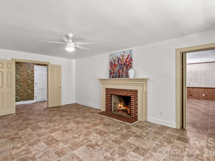 875 Bonanza Drive, Salisbury, NC 28144.  MLS# CAR4409969, YatesRealty ID 4327. 