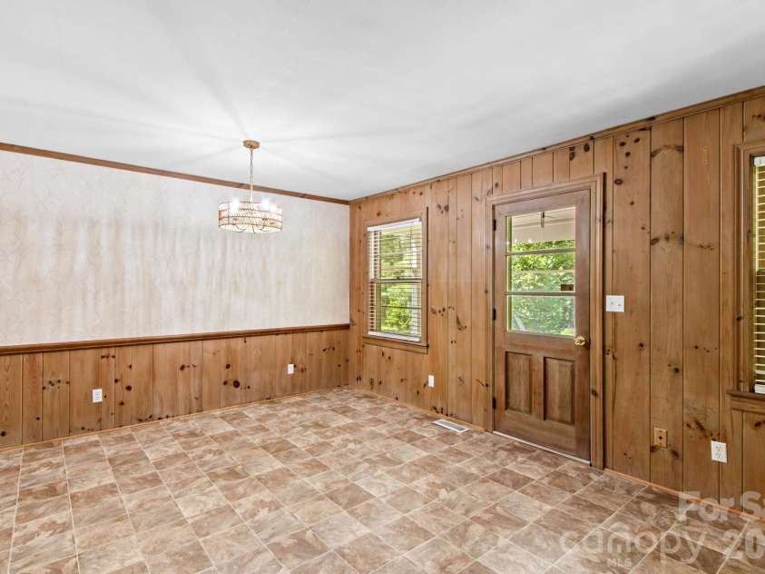 875 Bonanza Drive, Salisbury, NC 28144.  MLS# CAR4409969, YatesRealty ID 4327. 