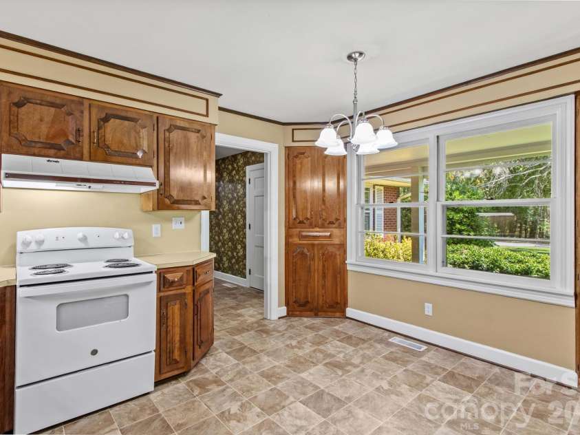 875 Bonanza Drive, Salisbury, NC 28144.  MLS# CAR4409969, YatesRealty ID 4327. 