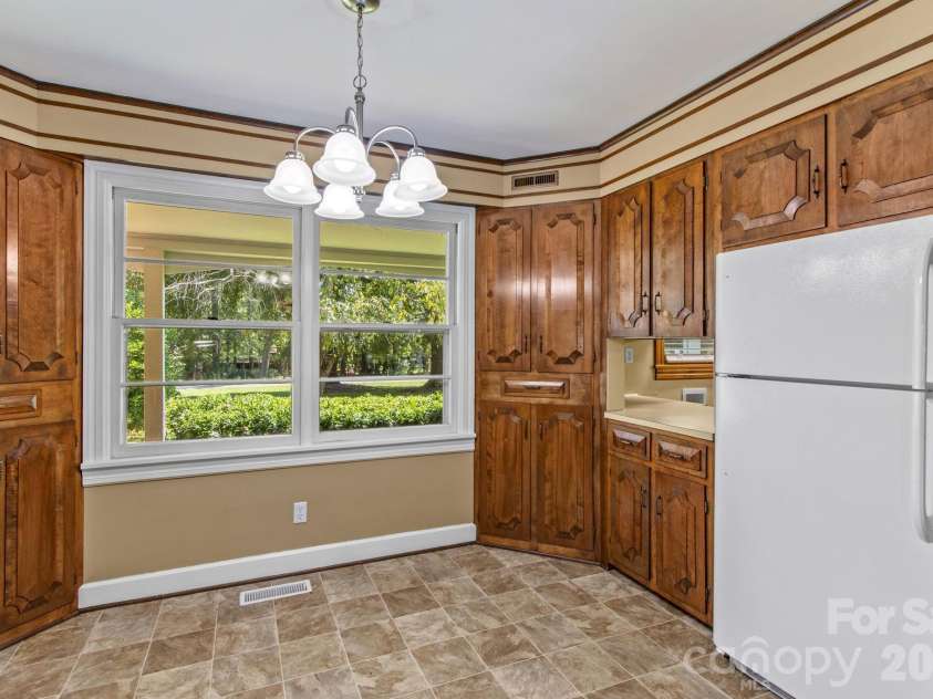 875 Bonanza Drive, Salisbury, NC 28144.  MLS# CAR4409969, YatesRealty ID 4327. 