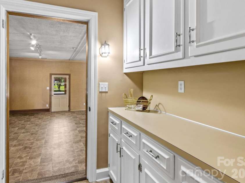 875 Bonanza Drive, Salisbury, NC 28144.  MLS# CAR4409969, YatesRealty ID 4327. 
