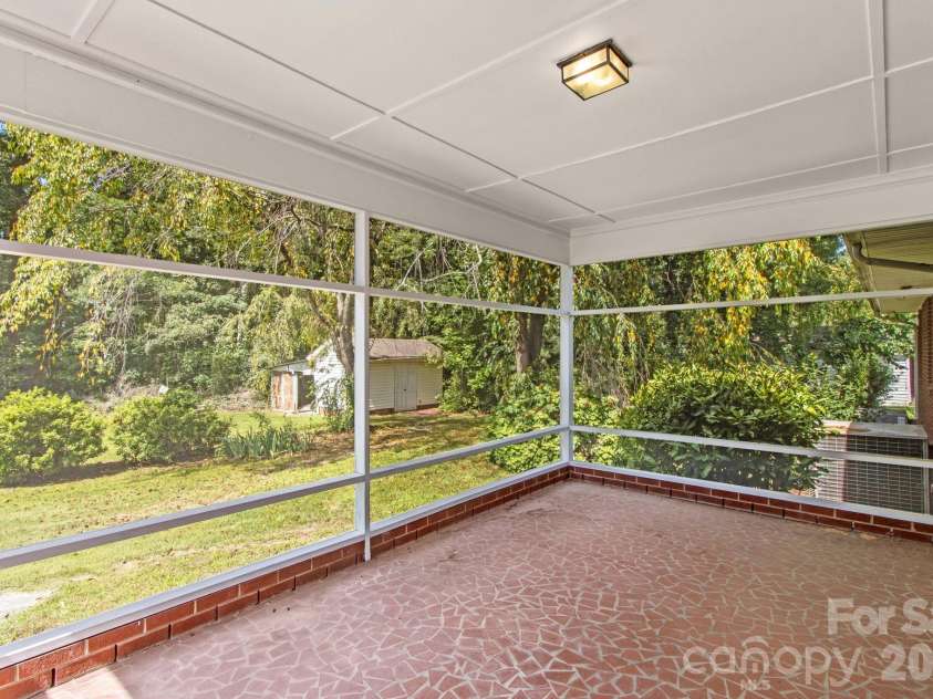 875 Bonanza Drive, Salisbury, NC 28144.  MLS# CAR4409969, YatesRealty ID 4327. 