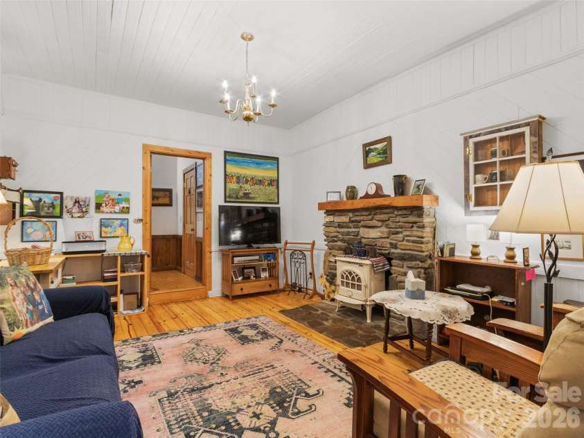 11820 State Highway 197 None, Burnsville, NC 28714.  MLS# CAR4361190, YatesRealty ID 43270. 
