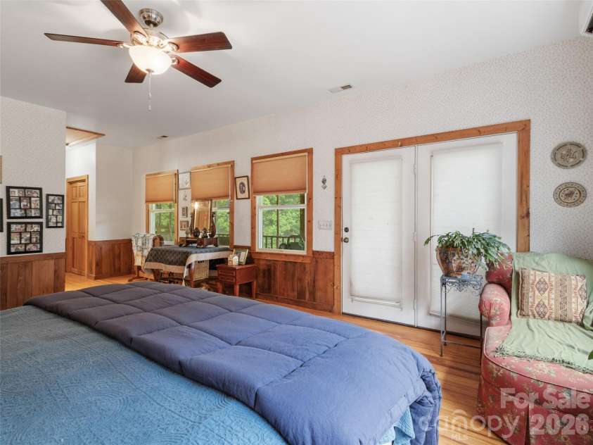 11820 State Highway 197 None, Burnsville, NC 28714.  MLS# CAR4361190, YatesRealty ID 43270. 
