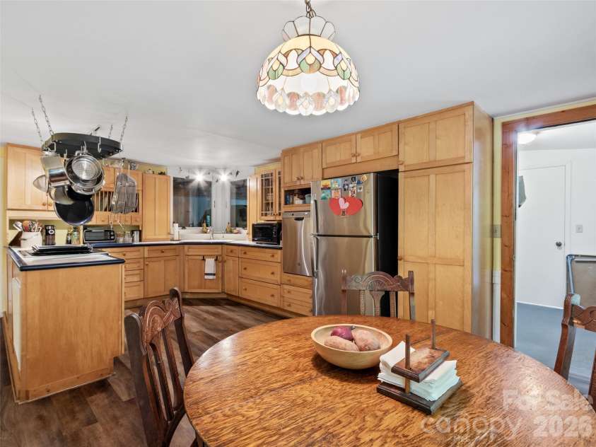 11820 State Highway 197 None, Burnsville, NC 28714.  MLS# CAR4361190, YatesRealty ID 43270. Breakfast nook