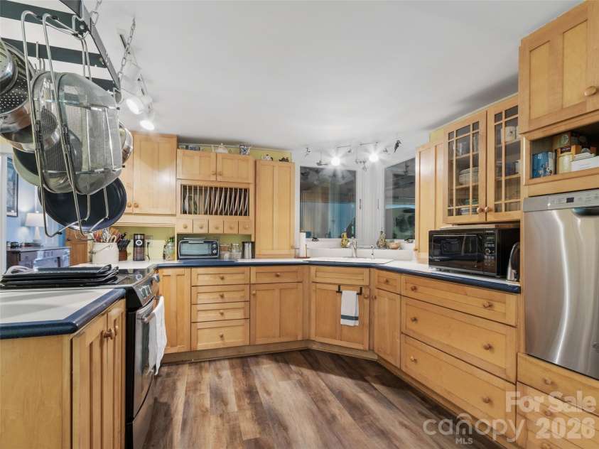11820 State Highway 197 None, Burnsville, NC 28714.  MLS# CAR4361190, YatesRealty ID 43270. Kitchen