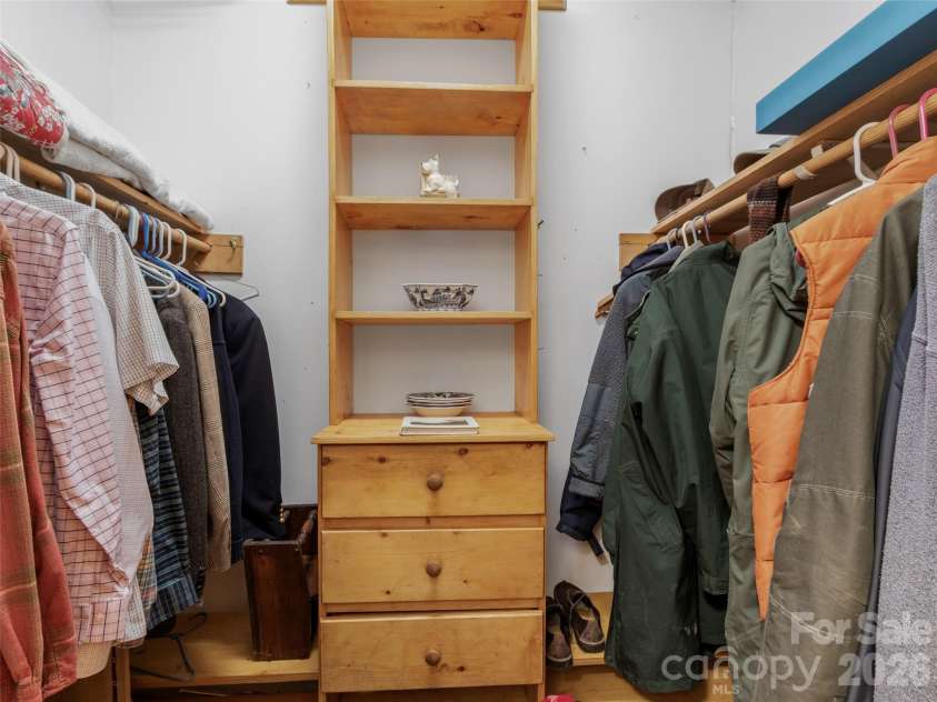 11820 State Highway 197 None, Burnsville, NC 28714.  MLS# CAR4361190, YatesRealty ID 43270. Walk-in closet