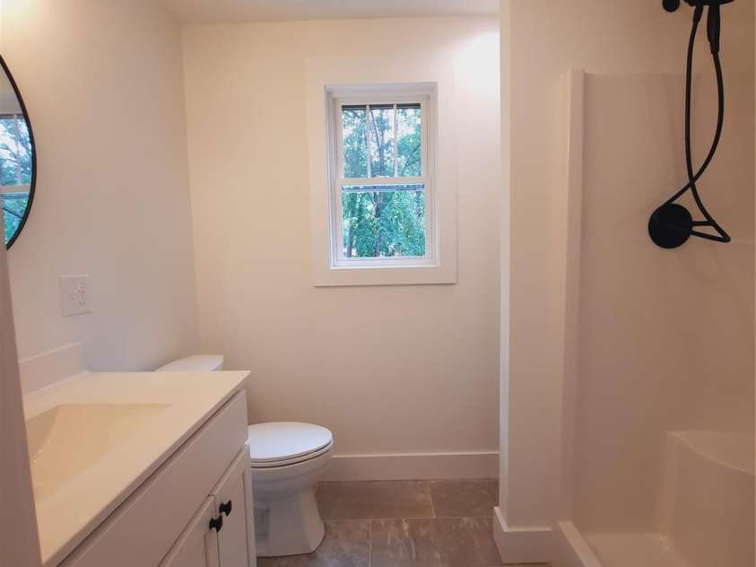 12 Overbrook Place, Asheville, NC 28805.  MLS# CAR4409731, YatesRealty ID 43272. 
