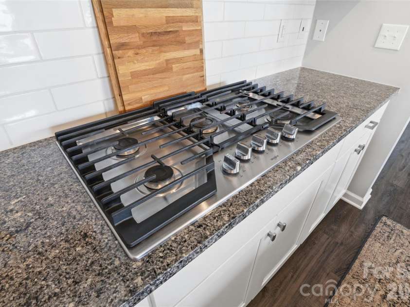 14011 Ridgewater Way, Charlotte, NC 28278.  MLS# CAR4407333, YatesRealty ID 43273. 