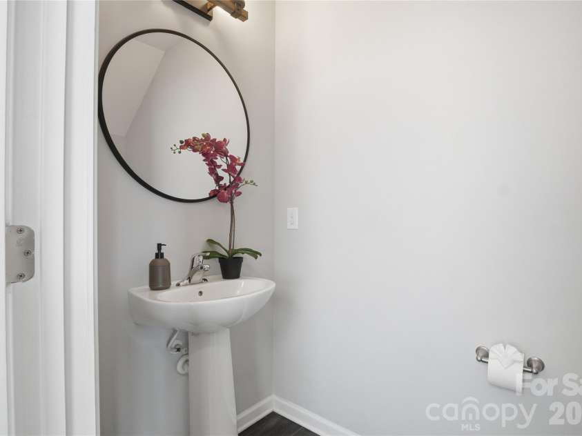 14011 Ridgewater Way, Charlotte, NC 28278.  MLS# CAR4407333, YatesRealty ID 43273. 
