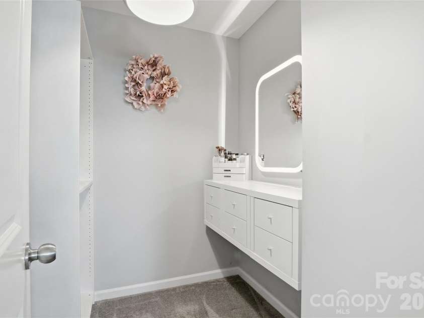 14011 Ridgewater Way, Charlotte, NC 28278.  MLS# CAR4407333, YatesRealty ID 43273. 