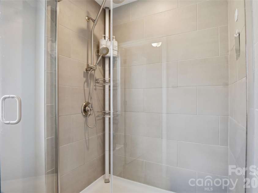 14011 Ridgewater Way, Charlotte, NC 28278.  MLS# CAR4407333, YatesRealty ID 43273. 