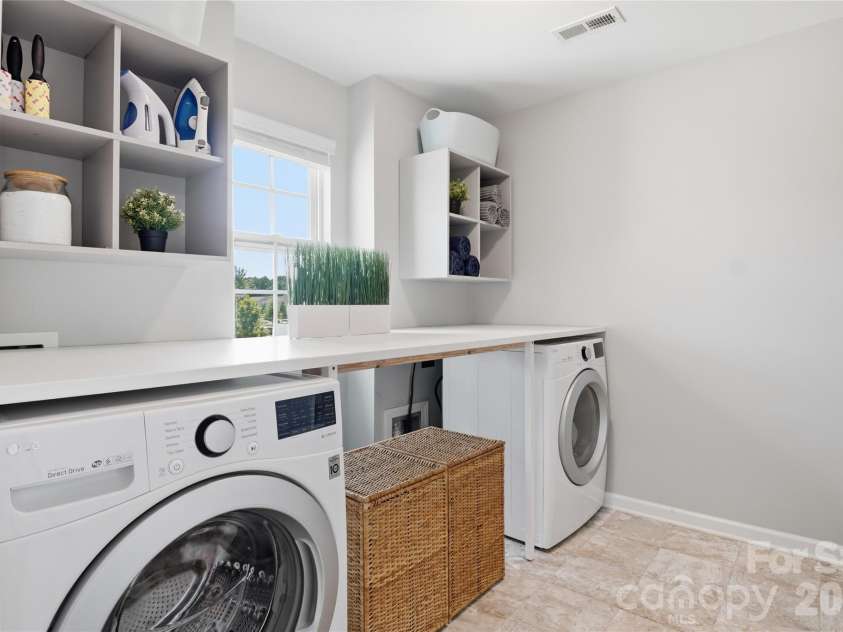 14011 Ridgewater Way, Charlotte, NC 28278.  MLS# CAR4407333, YatesRealty ID 43273. 