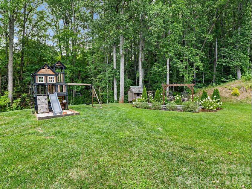 30 Bridgeway Drive, Candler, NC 28715.  MLS# CAR4405190, YatesRealty ID 43275. 