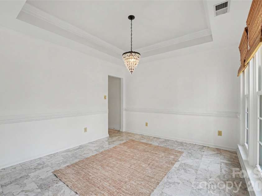 17205 Asti Court, Cornelius, NC 28031.  MLS# CAR4406087, YatesRealty ID 43276. Dining Room off kitchen.