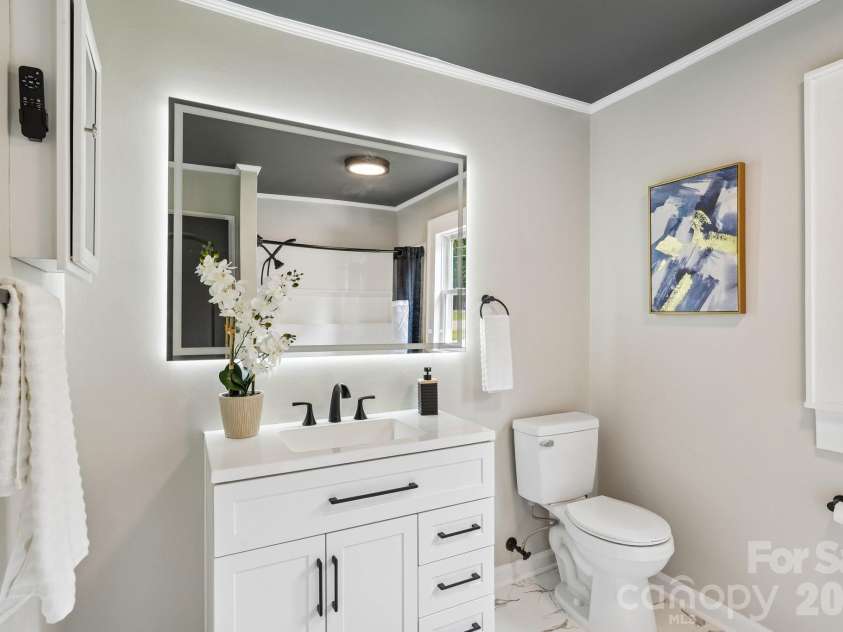 110 Westover Drive, Monroe, NC 28112.  MLS# CAR4406227, YatesRealty ID 43277. 