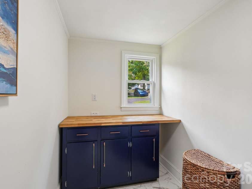110 Westover Drive, Monroe, NC 28112.  MLS# CAR4406227, YatesRealty ID 43277. 