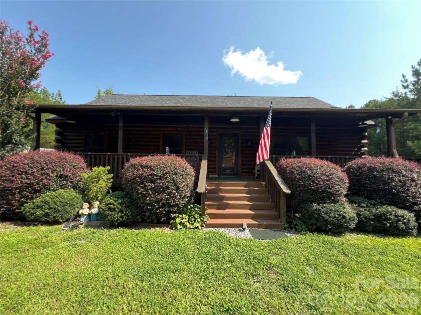 409 North Dakota Drive, Rutherfordton, NC 28139.  MLS# CAR4413730, YatesRealty ID 43279. 