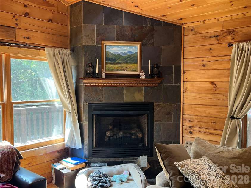409 North Dakota Drive, Rutherfordton, NC 28139.  MLS# CAR4413730, YatesRealty ID 43279. 
