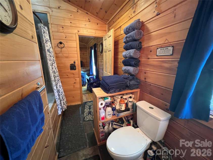 409 North Dakota Drive, Rutherfordton, NC 28139.  MLS# CAR4413730, YatesRealty ID 43279. 