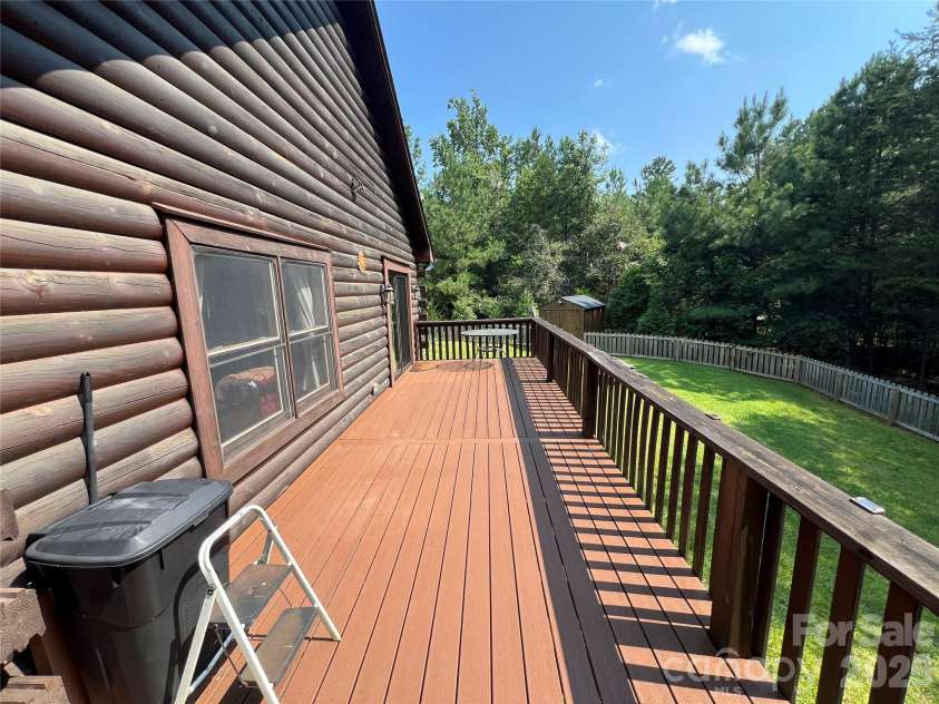 409 North Dakota Drive, Rutherfordton, NC 28139.  MLS# CAR4413730, YatesRealty ID 43279. 