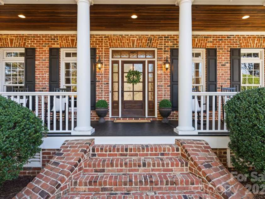 106 Gammon Point Court, Mooresville, NC 28117.  MLS# CAR4338755, YatesRealty ID 4328. 