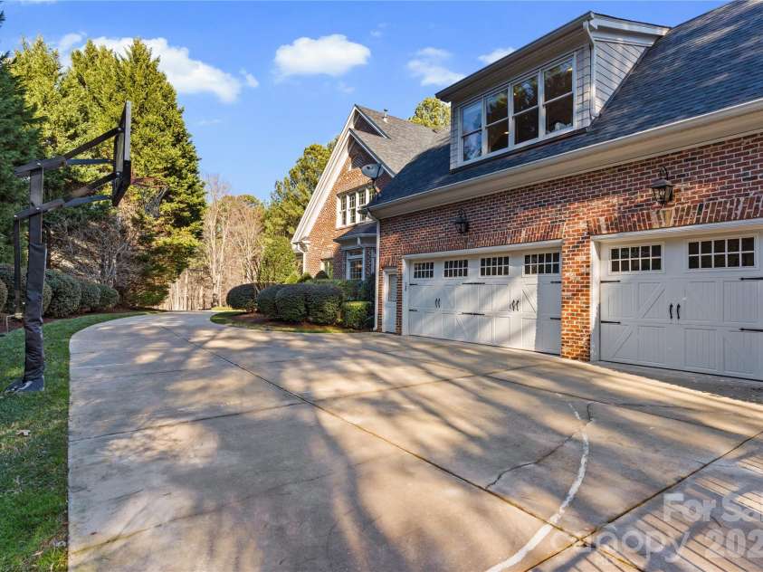 106 Gammon Point Court, Mooresville, NC 28117.  MLS# CAR4338755, YatesRealty ID 4328. 