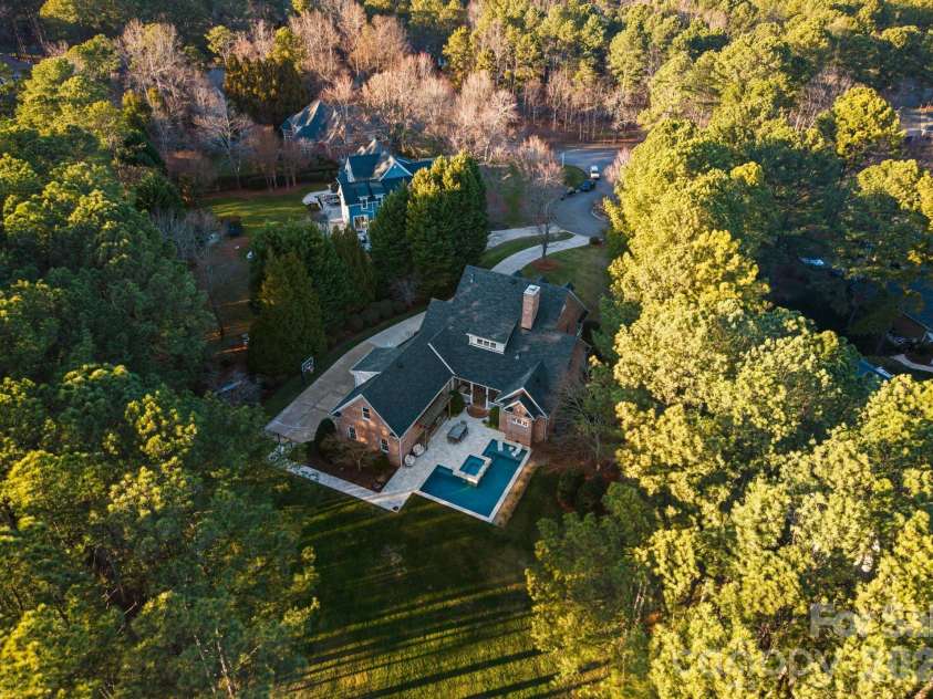 106 Gammon Point Court, Mooresville, NC 28117.  MLS# CAR4338755, YatesRealty ID 4328. 