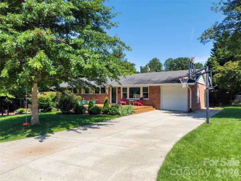 217 Hillandale Drive, East Flat Rock, NC 28726.  MLS# CAR4413420, YatesRealty ID 43280. 