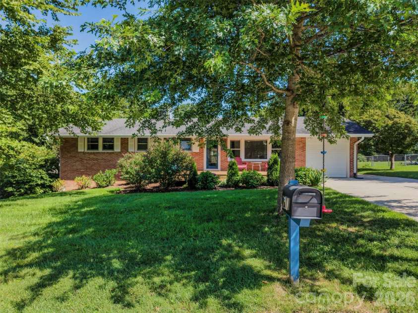 217 Hillandale Drive, East Flat Rock, NC 28726.  MLS# CAR4413420, YatesRealty ID 43280. 