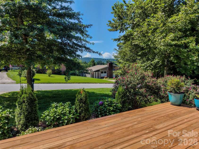 217 Hillandale Drive, East Flat Rock, NC 28726.  MLS# CAR4413420, YatesRealty ID 43280. 