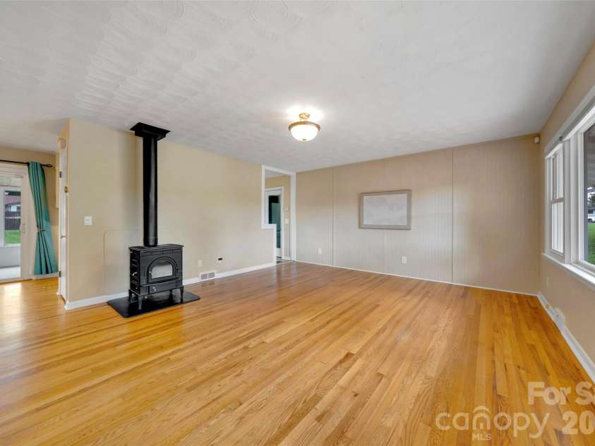 217 Hillandale Drive, East Flat Rock, NC 28726.  MLS# CAR4413420, YatesRealty ID 43280. 