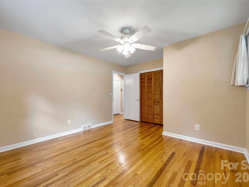 217 Hillandale Drive, East Flat Rock, NC 28726.  MLS# CAR4413420, YatesRealty ID 43280. 