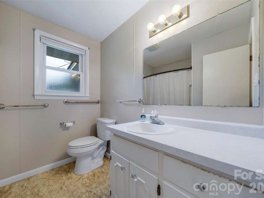 217 Hillandale Drive, East Flat Rock, NC 28726.  MLS# CAR4413420, YatesRealty ID 43280. 