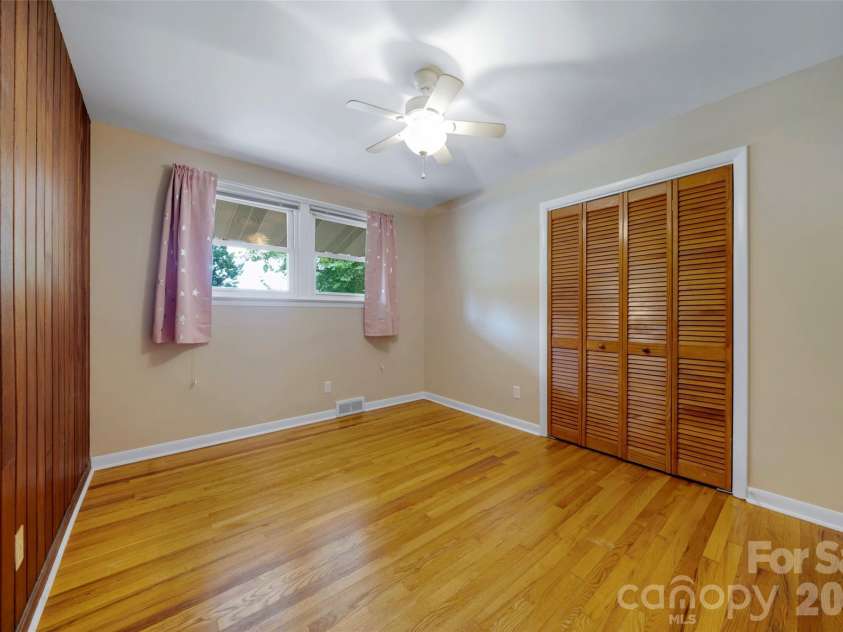 217 Hillandale Drive, East Flat Rock, NC 28726.  MLS# CAR4413420, YatesRealty ID 43280. 