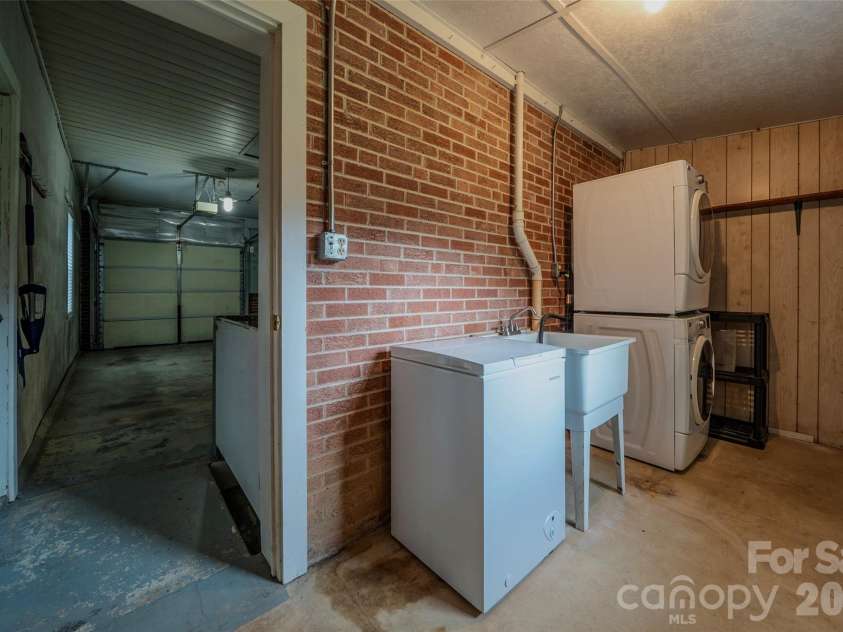 217 Hillandale Drive, East Flat Rock, NC 28726.  MLS# CAR4413420, YatesRealty ID 43280. 